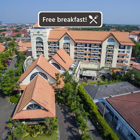 Hotel Santika Cirebon Esterno foto